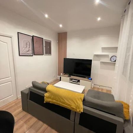 Charmant Appartement Americain Saint-Denis  Exteriör bild
