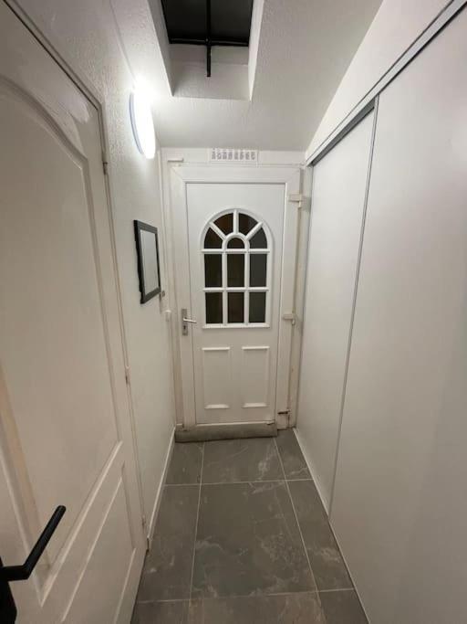 Charmant Appartement Americain Saint-Denis  Exteriör bild
