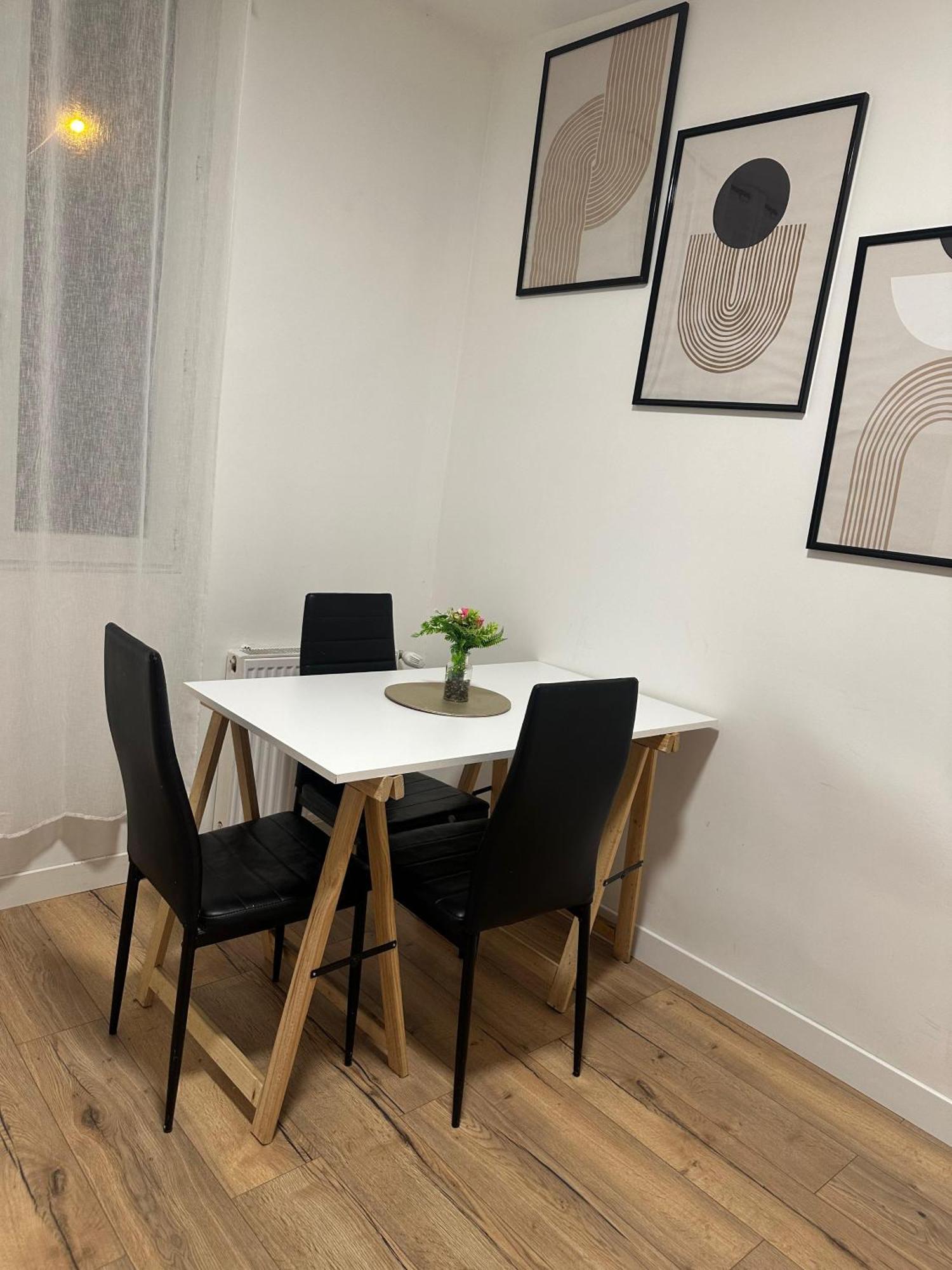 Charmant Appartement Americain Saint-Denis  Exteriör bild